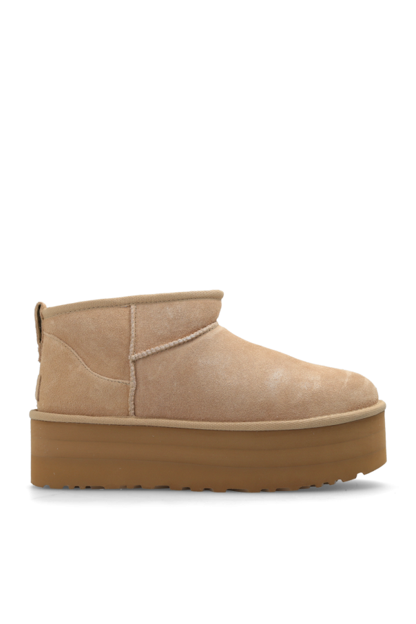 UGG Classic on sale (GS)